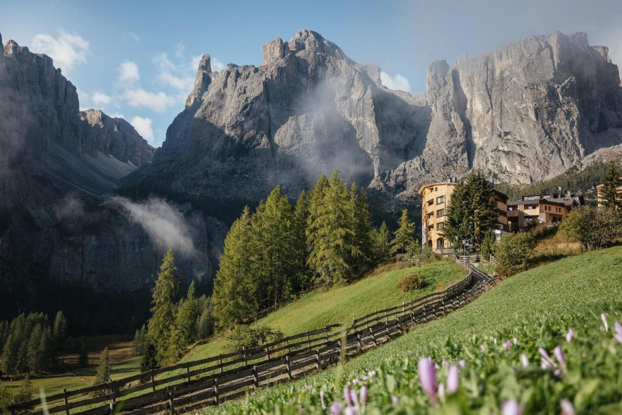 Kolfuschgerhof Mountain Resort Exterior photo